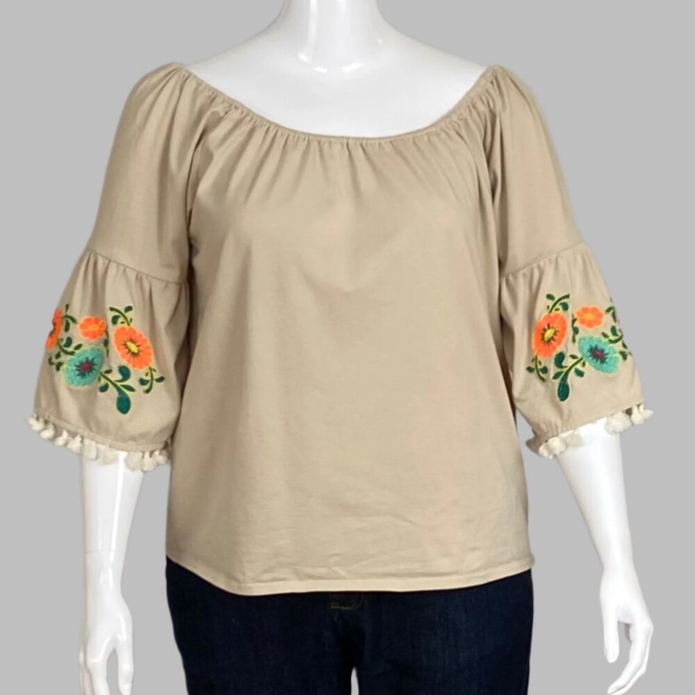 Umgee boho top with flared sleeves and embroidery
